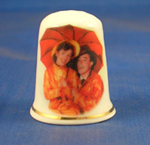Porcelain China Collectable Thimble - Gene Kelly Singing in the Rain - Free Gift Box