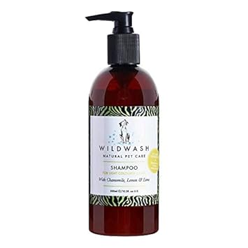 WILDWASH - NATURAL SKIN AND COAT CARE FOR PETS Whitening Dog Shampoo for Light Colored Coats (300 ml)