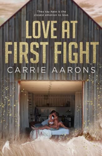 Love at First Fight Paperback – 3 Sept. 2020