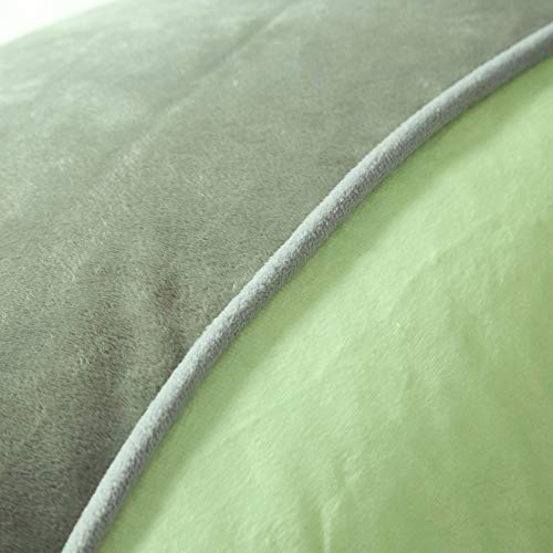 Idea Nuova, Inc. Disney Star Wars The Mandalorian Featuring The Child