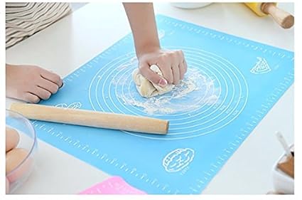 Inditradition Silicone Baking Sheet or Fondant Rolling Mat, Stretchable, 48x38cm, Multicolour