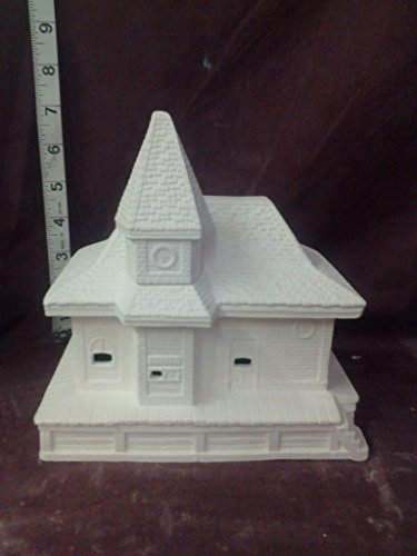 Mayco Train Depot 7"