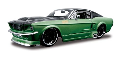 Maisto Die Cast 1:24 Scale Metallic Green CSAL 1967 Ford Mustang GT