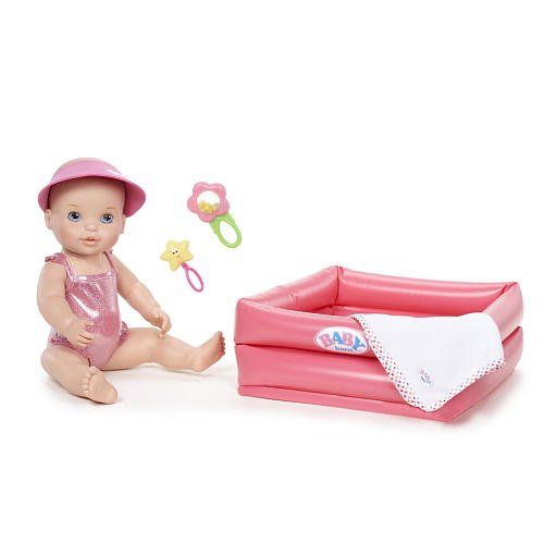 baby born learns to walk