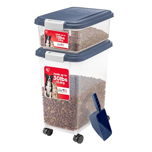 - Contenedor hermético de almacenamiento de alimentos para mascotas de 35 libras y 45 cuartos de galón con cuchara y caja de golosinas para perros y gatos y pájaros, mantiene las plagas afuer