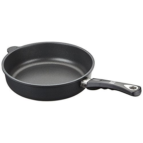AMT Gastroguss 728Ã‚Â SautÃƒÂ© Pan Diameter 28Ã‚Â cm Depth 7Ã‚Â cm by AMT