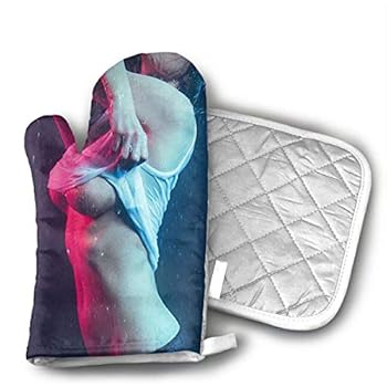 Wet Sexy Girl Oven Mitts and Pot Holders Set with Polyester Cotton Non-Slip Grip, Heat Resistant, Oven Gloves for BBQ Cooking Baking, Grilling