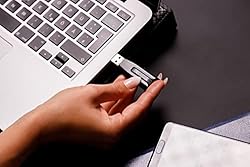 Verbatim 32GB Store 'n' Go V3 USB 3.0 Flash Drive