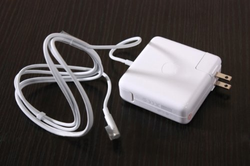 A1184, 60W Power Adapter (for Apple MacBook and 13-inch MacBook Pro)