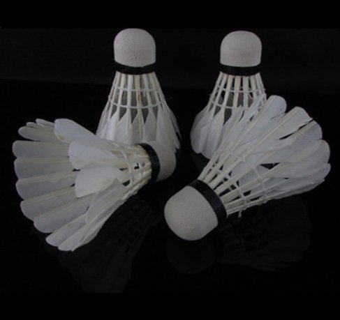 URToys 4PCS/Pack Colorful LED Badminton Shuttle cock Dark Night Glow Birdies Lighting Badminton Ball Indoor Sports Flash Colors At Color Random - Thumbnail 6
