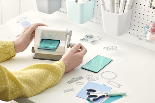 Sizzix Sidekick Starter Kit 661770 Portable Manual Die Cutting & Embossing Machine for Arts & Crafts, Scrapbooking & Cardmaking, 6.35 cm Opening, 2.5