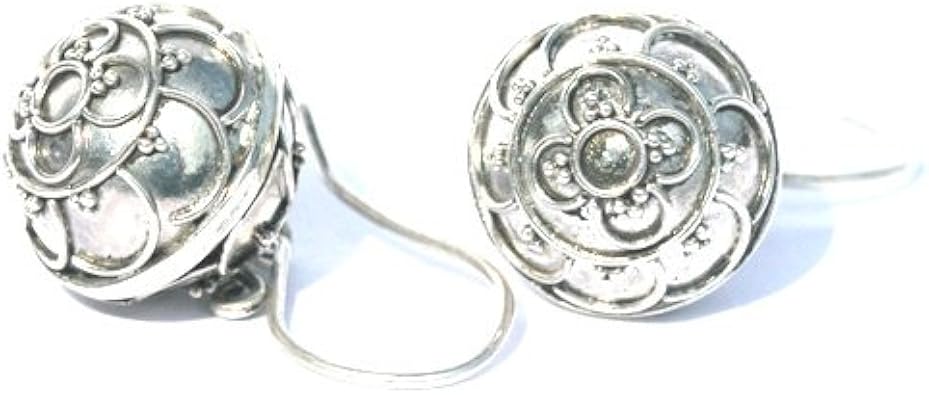 Amazon シルバーガムランボールピアス オンバブンガ Sarihati ピアス 通販