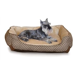 8. K&H Pet Products Self-Warming Lounge Sleeper Pet Bed