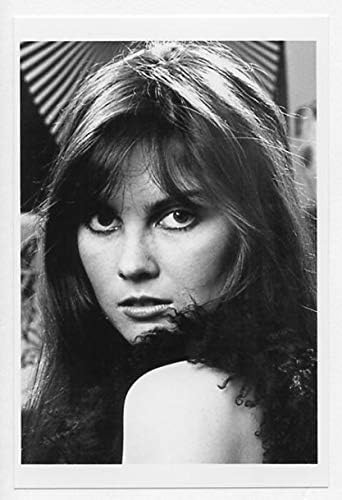 Amazon キャロライン マンロー 写真 小 Portrait Photograph 31 アイドル 芸能人グッズ 通販