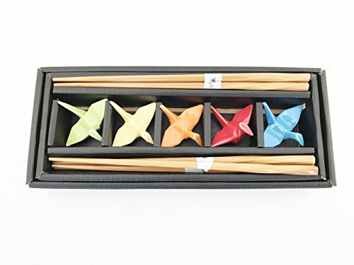 Japanese Traditional Chopsticks Set with Origami Crane Chopsticks Rest 5 Matching Pair Assorted Colors Chopsticks Set Dining Table Starter Kit Beautiful Gift Item Nicely Packaged (Assorted Colors)