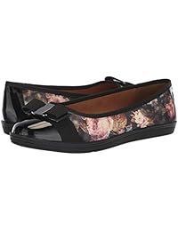 Soft Style Women's Faeth Ballet Flat