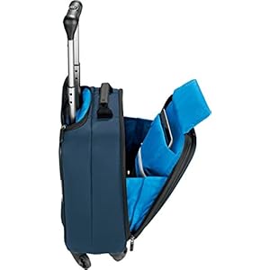 Gusseted organizer compartment for a tablet