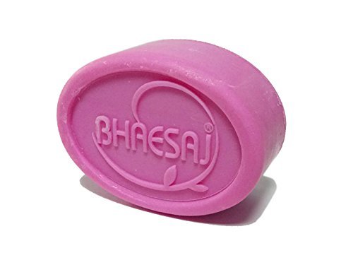 Bhaesaj Whitening Mixed Berry Soap 130g (4.59Oz) : Vitamin C and Anti Oxidant from Berry Extracts for lightening the dark skin