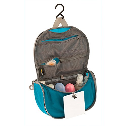 Sea To Summit Travelling Light Hanging Toiletry Bag - 