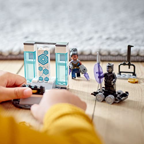LEGO Marvel Shuri's Lab, 76212 Black Panther Construction Learning Toy with Minifigures, Toys for Kids, Girls and Boys Age 4, Avengers Super Heroes Gifts