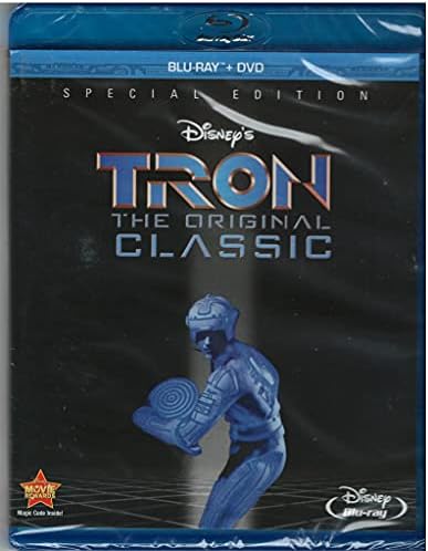 Amazon.com: Alien: 20th Anniversary Edition : Sigourney Weaver 