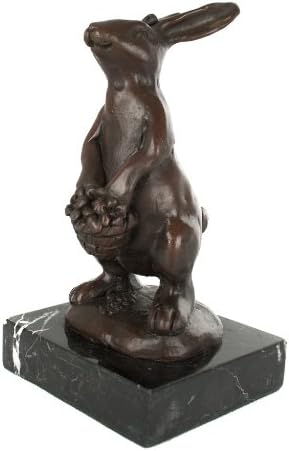 Hot Cast Bronze Rabbit Holding Flowers Statue Sculpture