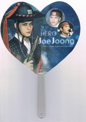 JYJ Jaejoong both sides photo with heart-shaped fan