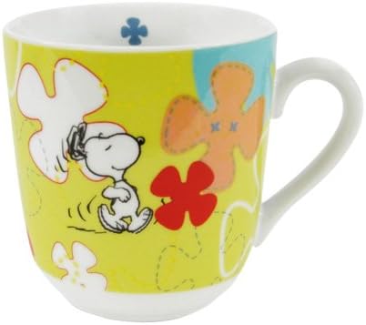 Unitedlabels AG Best of Snoopy 0116682 Mug Flowers Design