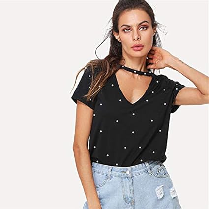 blusa negra con perlas