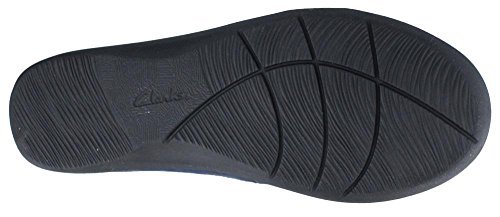 Clarks Women's CloudSteppers Sillian Paz Slip-On Loafer - Image 4