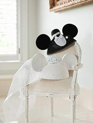 Amazon Co Jp 香港ディズニーランド ミッキー ミニー ウェディングイヤーハット 2個ペア ファンキャップ 帽子 ティアラ 結婚式 海外 限定 ホビー 通販