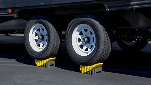 3 Camco+Curved+Leveler+Chock+Drive