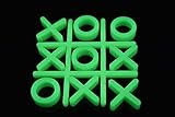 10 Piece Glow in The Dark Tic Tac Toe Game Set