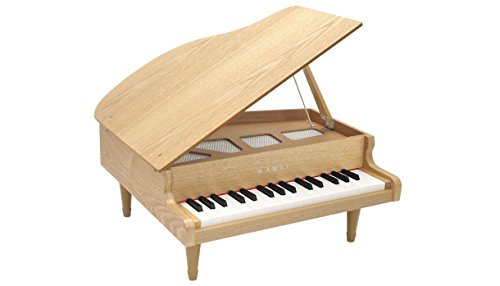Natural KAWAI grand piano