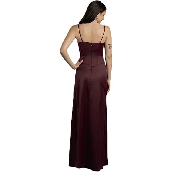 green emerald velvet dress Amazon.com: David's Bridal Satin Empire Waist Ball Gown, Women's Size 0,  Lake : Clothing, Shoes & Jewelry