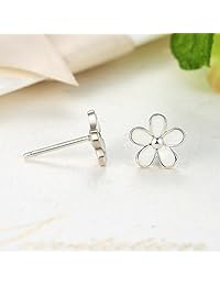 BAMOER - Pendientes de plata de ley 925 con diseño de margaritas hawaianas y flores con esmalte blanco brillante CZ