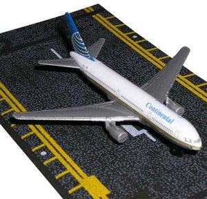 Hot wings continental 767