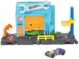 Hot Wheels City Gator Garage Attack Playset