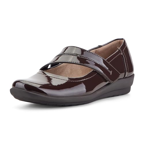 Easy Spirit Women's Aranza Flat, Dark Brown Patent 200, 6W at Amazon