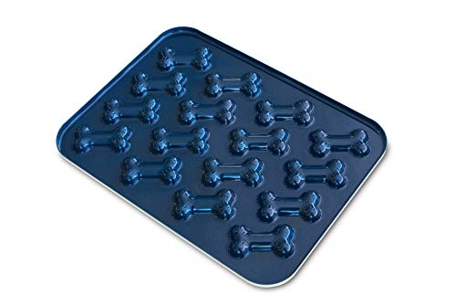 Nordic Ware Puppy Love Pan