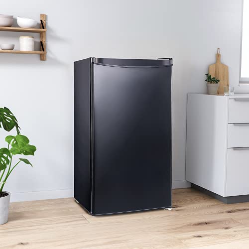 DSF Mini Fridge with Freezer 3.2 cu.ft Super Quiet(Holds 120 cans