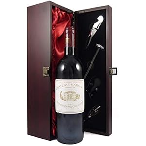 Chateau Margaux 1985 1er Grand Cru Classe Margaux in einer mit Seide ausgestatetten Geschenkbox. Da zu vier Wein Zubehör…