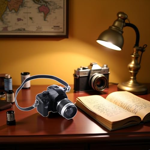 1:4 Scale Mini Camera Prop Ornament Vintage Camera Model, Miniature Digital Camera Mini Decoration Accessories Photography Props Ornament(Style 4)