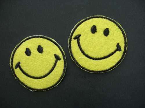 SMILEY Iron On Patch * Lot of 2 pieces * Applique Motif Fabric Smiling Emoticon Decal dia. 1.6 inches (4 cm)