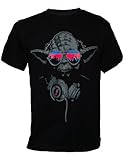 SODAtees DJ Yoda @ turntables Club Men's T-Shirt headphones Star Wars Music Pink Shades