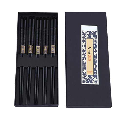 Zxu 5 pair natural hardwood wooden japanese chopsticks set with g…