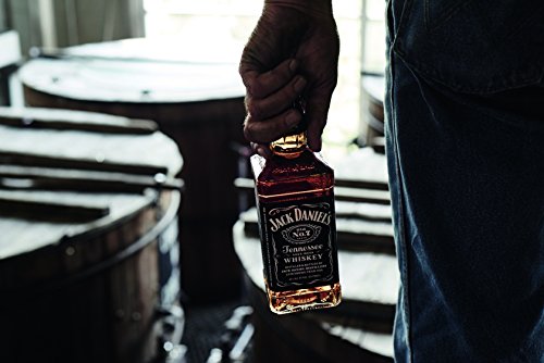 Jack Daniel's Old No. 7 Tennessee Whiskey - Karamell, Vanille und Noten von Eichenholz - 3.0L/ 40% Vol. – Bild 7