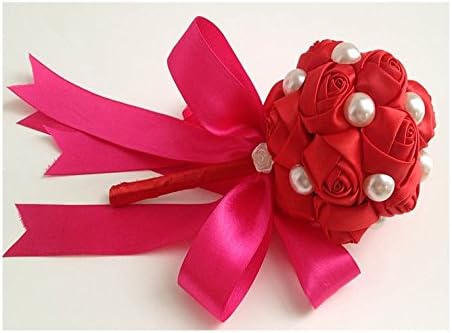 outdoor church Wedding bride bridesmaid simple toss flowers High-grade pears bouquet with red roses