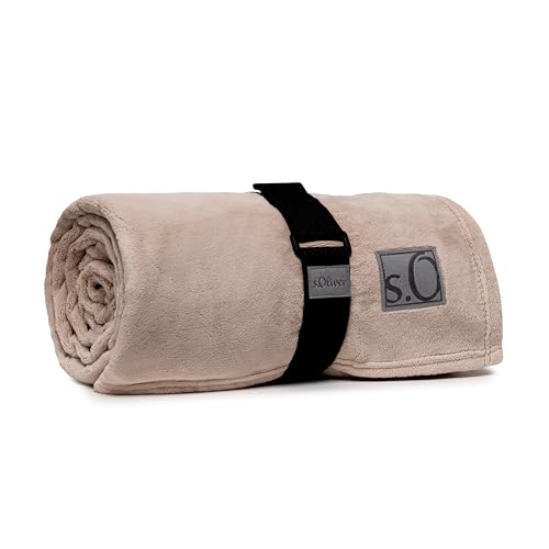 s.Oliver Kuschelsoft XXL Decke 220x240 cm - flauschig, warm & waschbar, Kuscheldecke Sand Uni