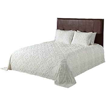 Amazon.com: Beatrice Home Fashions 048986712166 Oman Chenille Bedspread, Twin, Ivory: Home & Kitchen